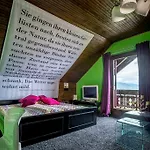 Art-lodge Tinyhouses