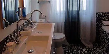 Art-lodge Kunstpension *